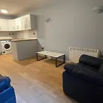Charming 2-bed, 1-bath Apartment, Lägenhet *